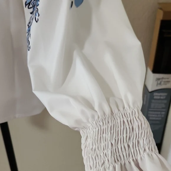 Chic White and Blue Floral Women's Blouse - Picture 3 of 3